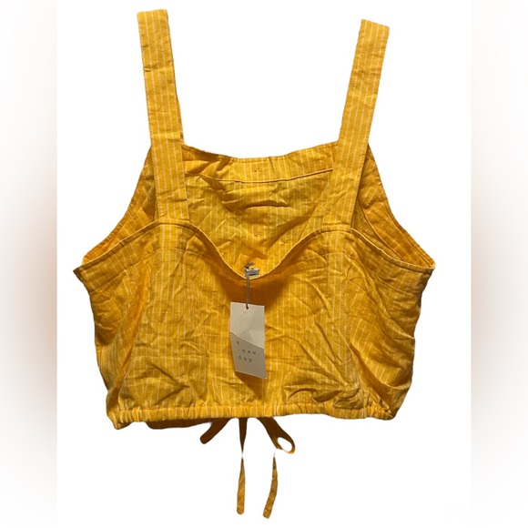 Linen Striped Crop Top - Picture 4 of 7